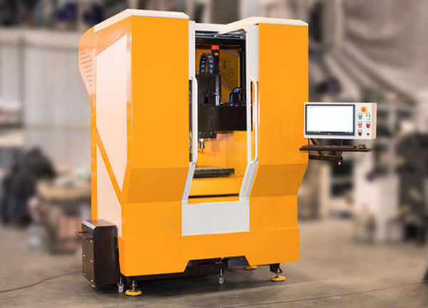 Компания «Умные станки» запустила в серийное производство фрезерный обрабатывающий центр